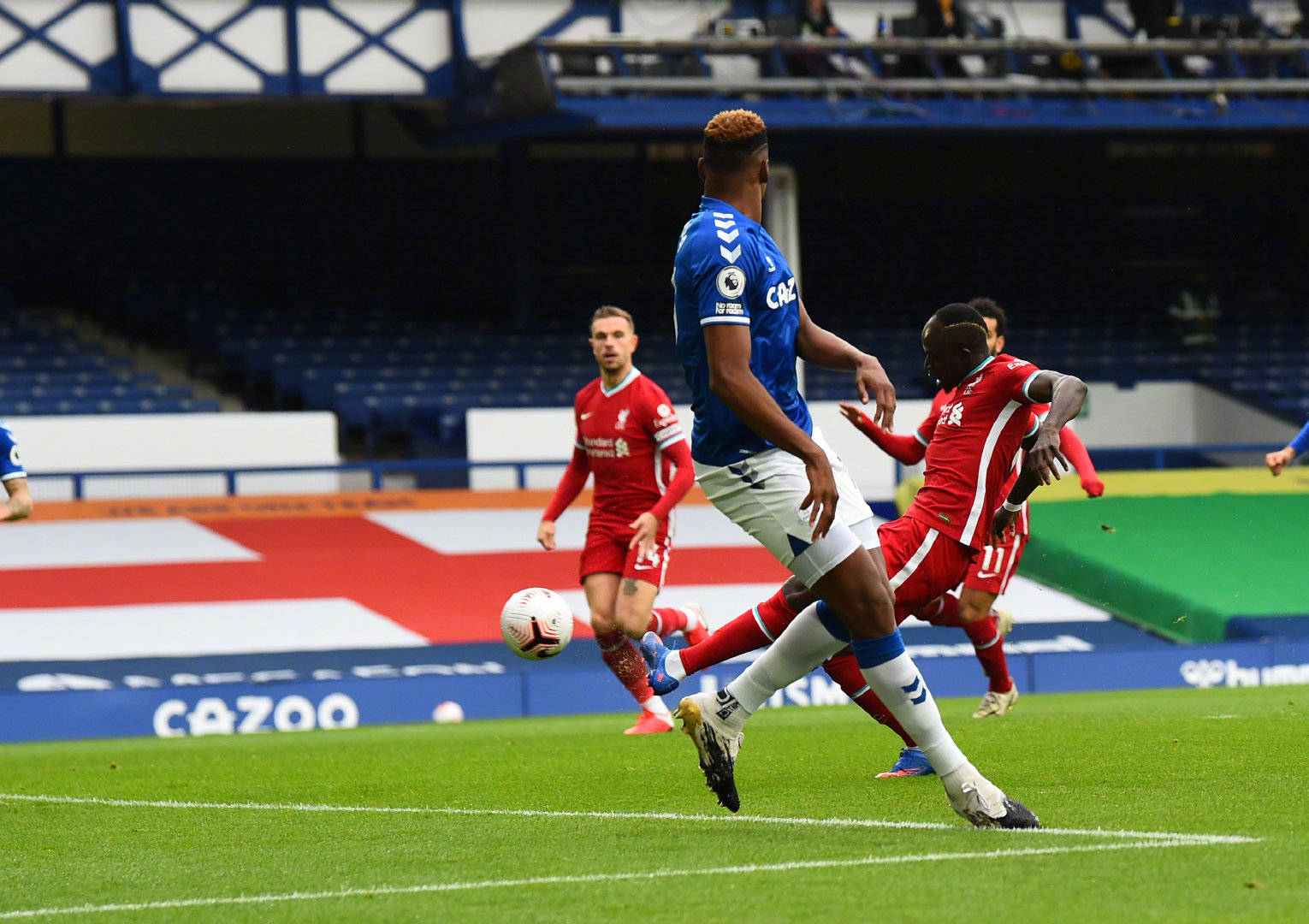 丝毫没有刻 丝毫没有刻